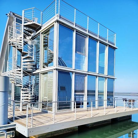 Schwimmende Ferienwohnung Sundowner Elsterheide ภายนอก รูปภาพ
