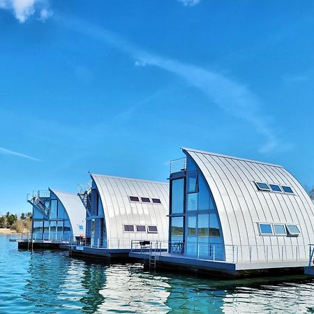 Schwimmende Ferienwohnung Sundowner Elsterheide ภายนอก รูปภาพ