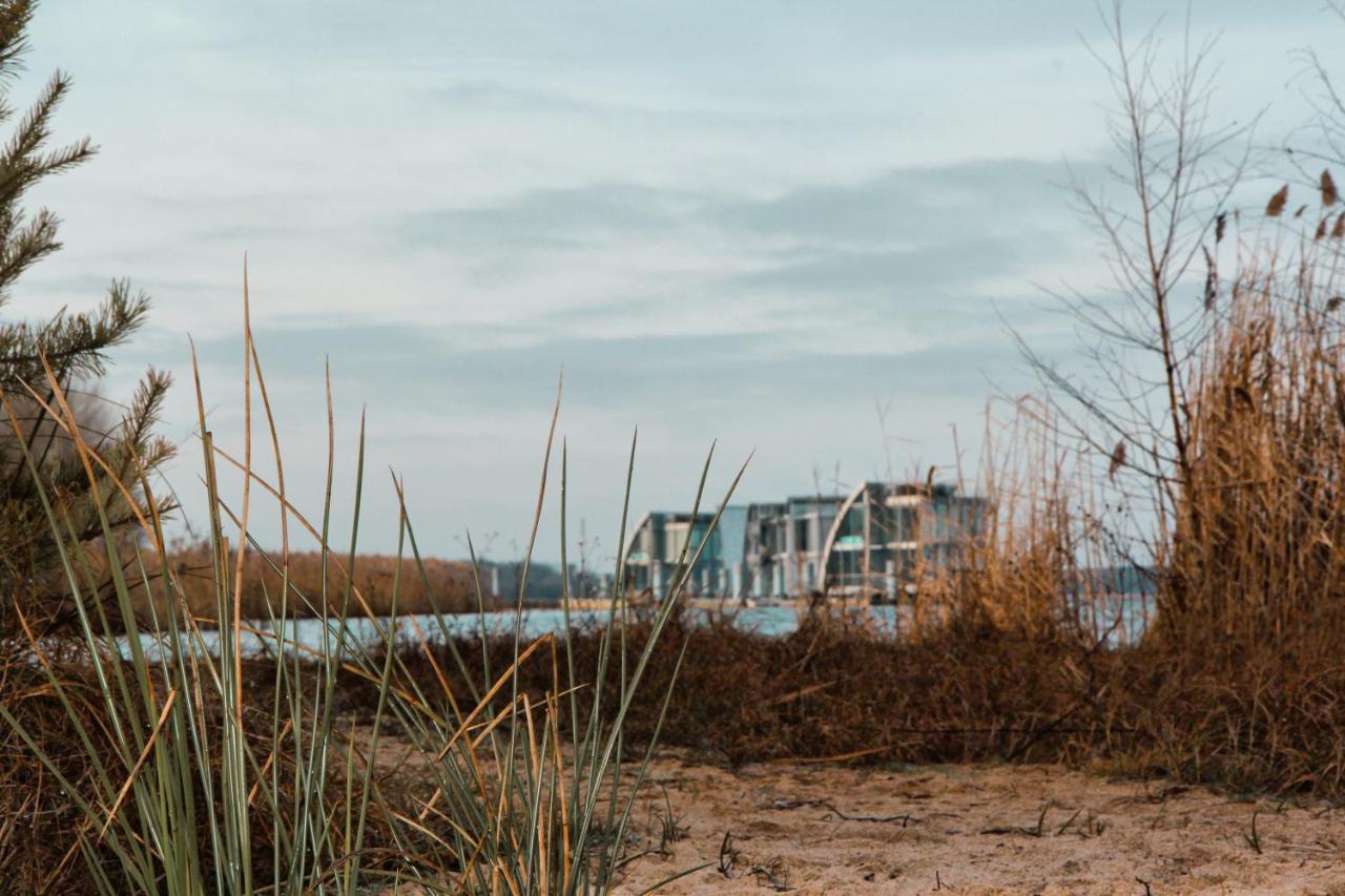 Schwimmende Ferienwohnung Sundowner Elsterheide ภายนอก รูปภาพ