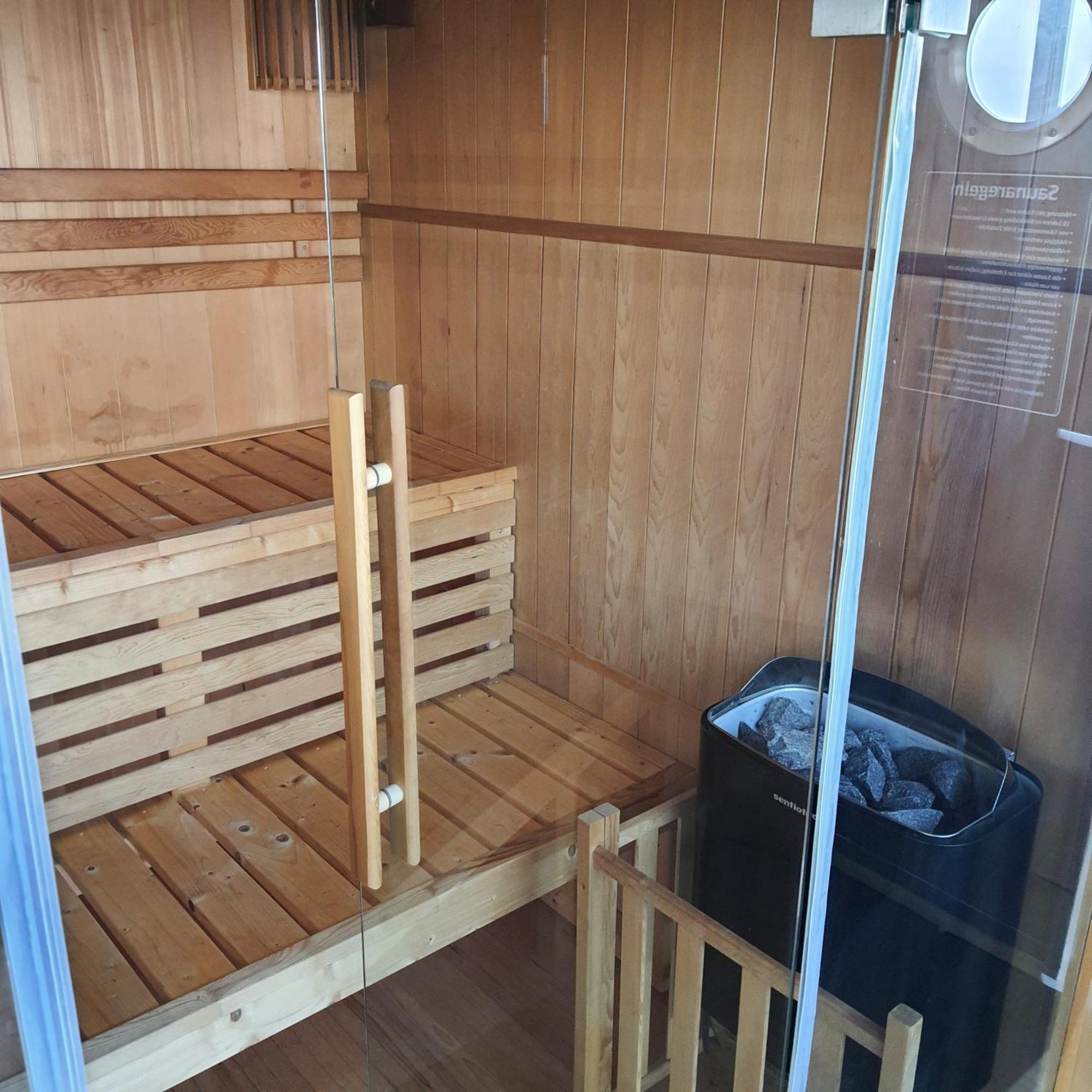 Schwimmende Ferienwohnung Sundowner Elsterheide ภายนอก รูปภาพ