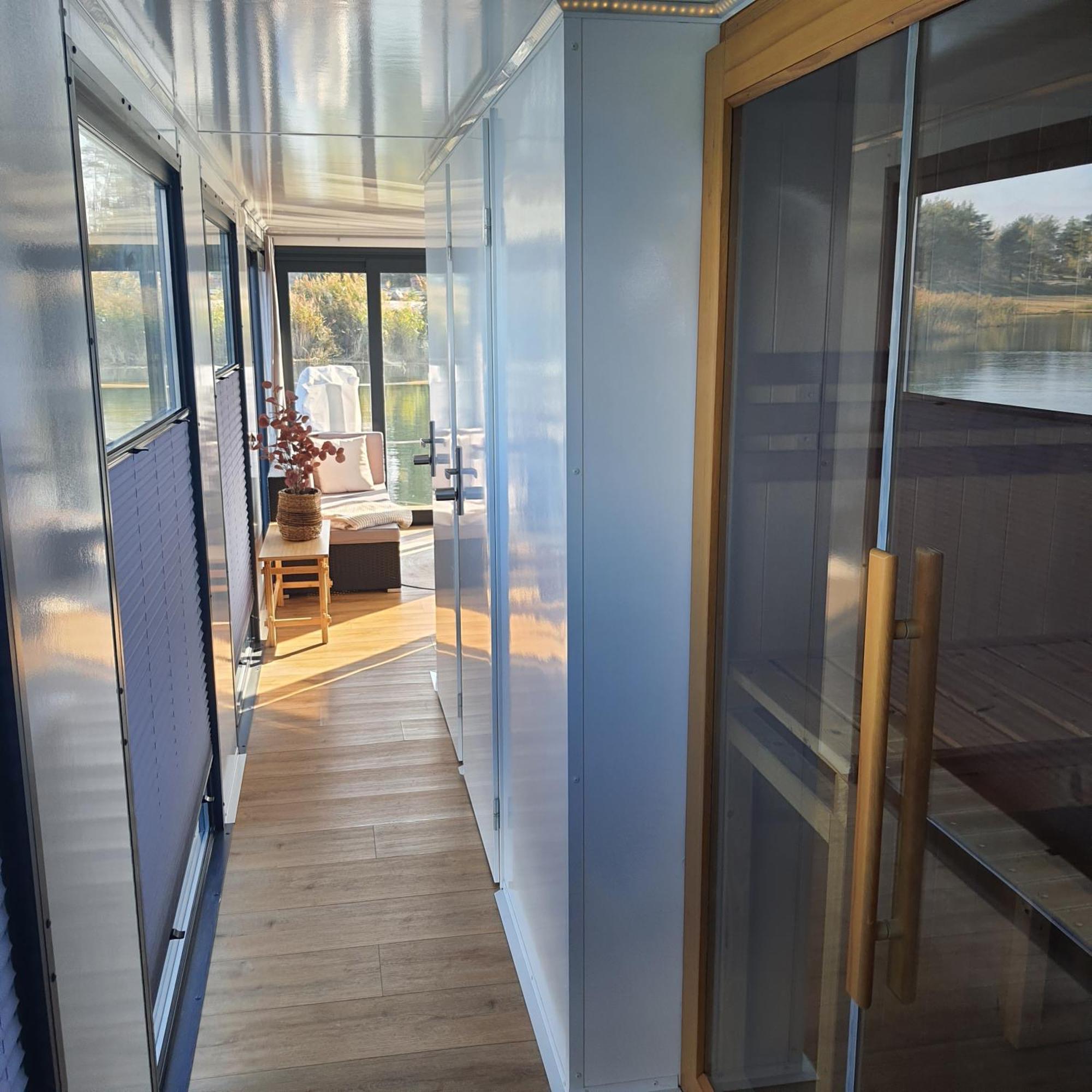 Schwimmende Ferienwohnung Sundowner Elsterheide ภายนอก รูปภาพ