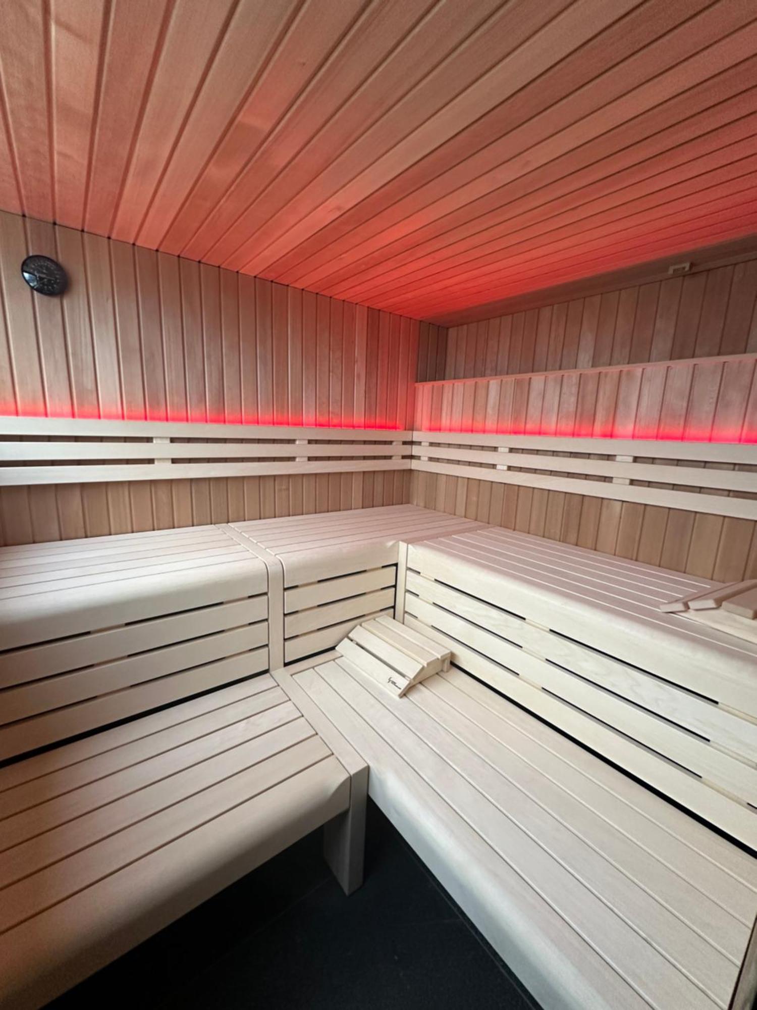 Schwimmende Ferienwohnung Sundowner Elsterheide ภายนอก รูปภาพ